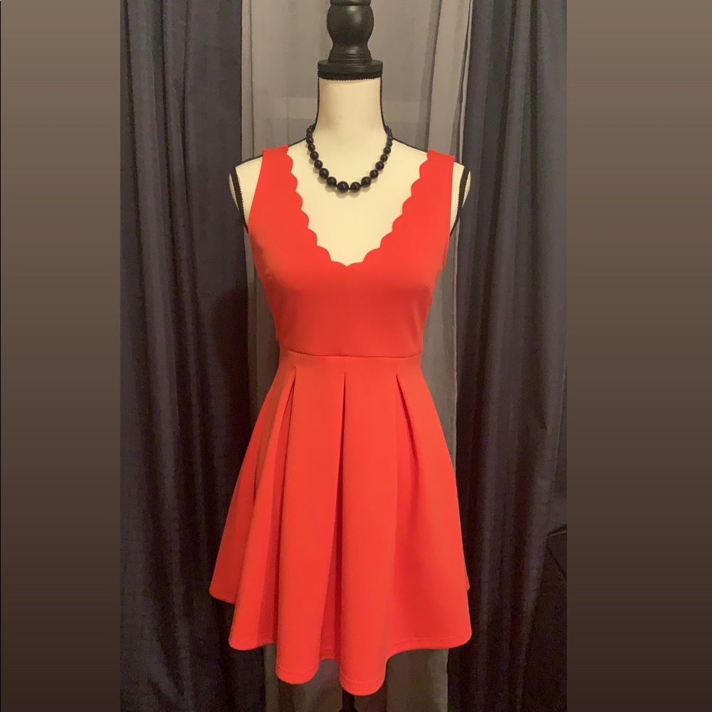 Coral V- Neck Dress 🧡 - XXI FOREVER